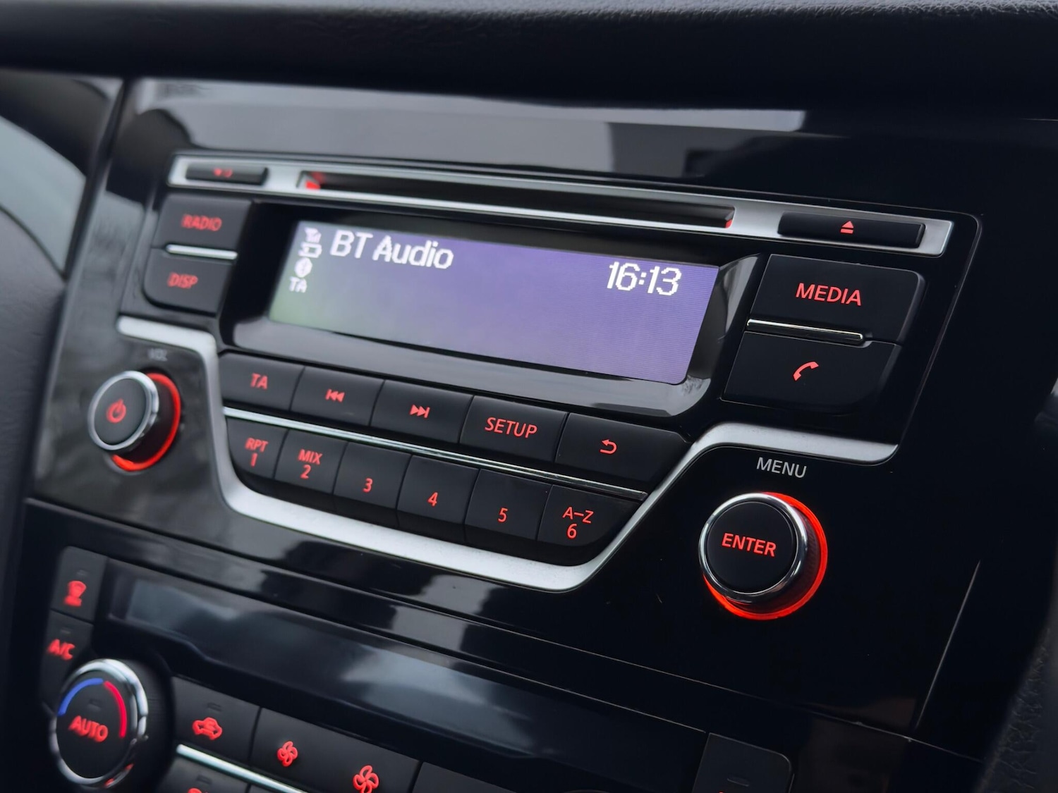 Used Nissan Qashqai 2017 for sale - 76572786: Photo 30