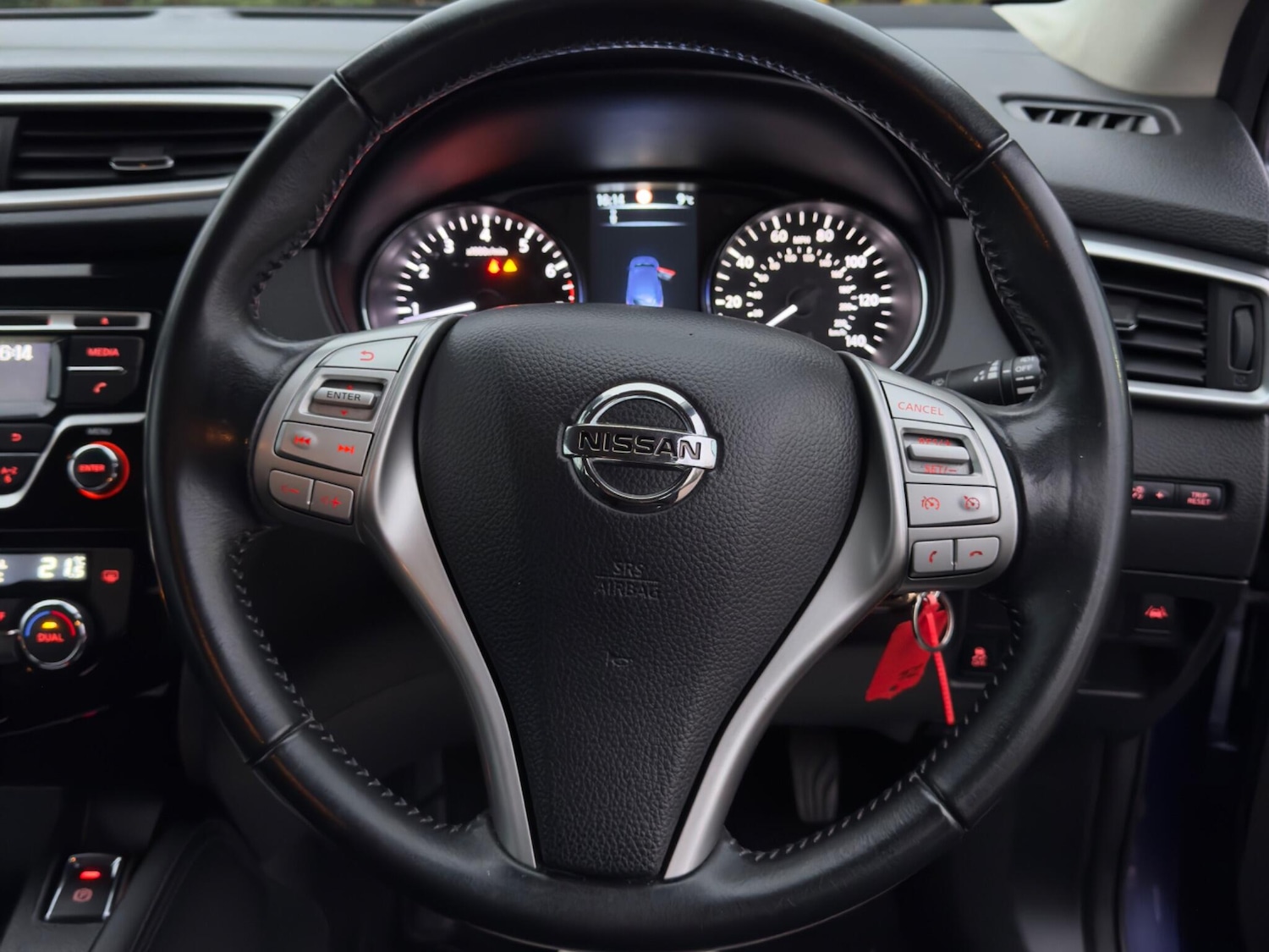 Used Nissan Qashqai 2017 for sale - 76572786: Photo 34