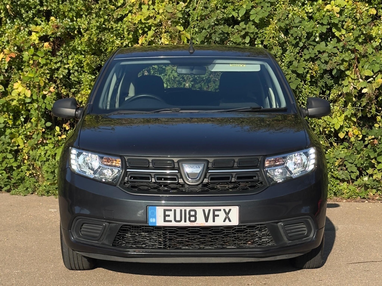 Used Dacia Sandero 2018 for sale - 76997518: Photo 2
