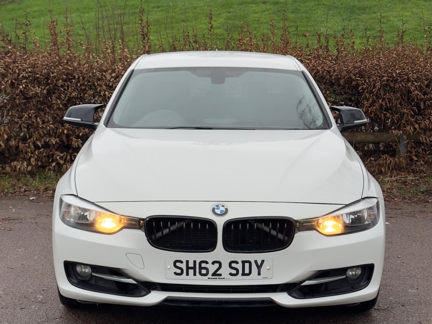 Used BMW 3 Series 2012 for sale - 77020943: Photo 2