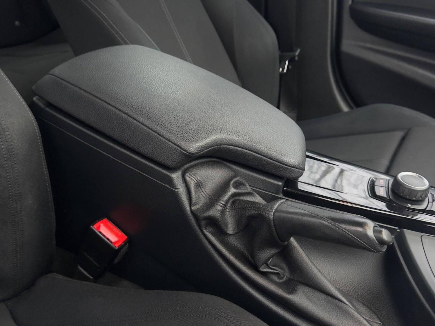 Used BMW 3 Series 2012 for sale - 77020943: Photo 28