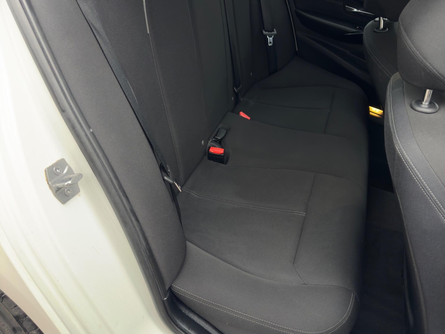 Used BMW 3 Series 2012 for sale - 77020943: Photo 32