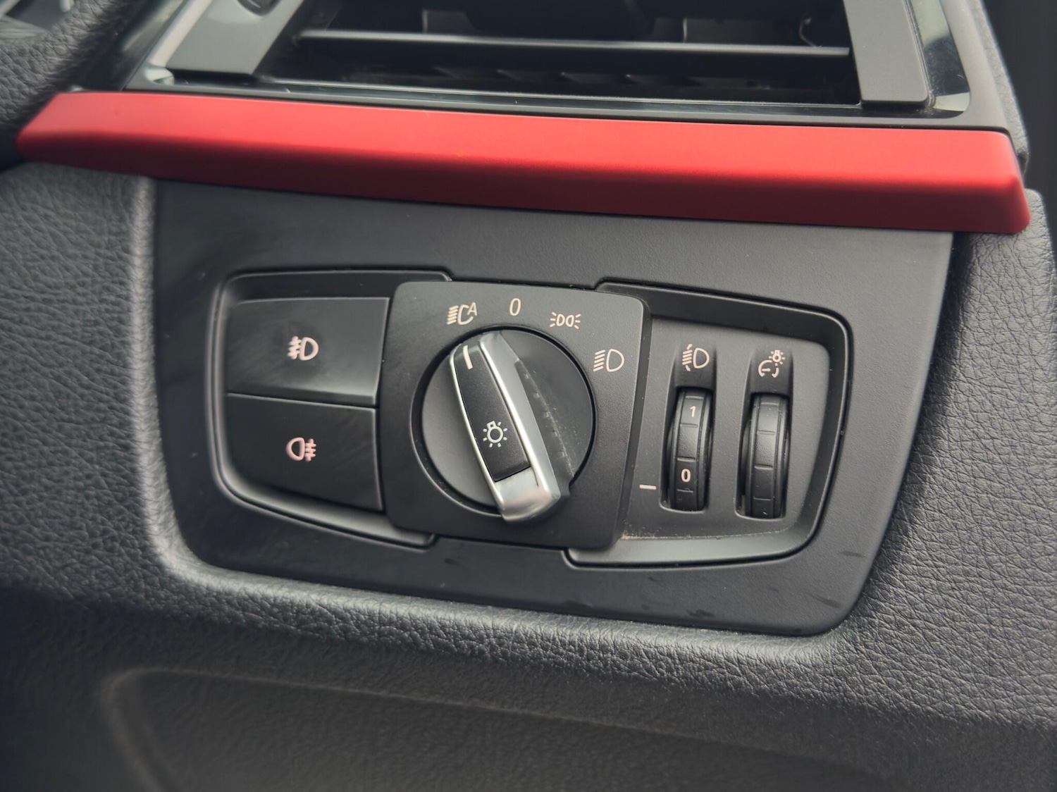 Used BMW 3 Series 2012 for sale - 77020943: Photo 33