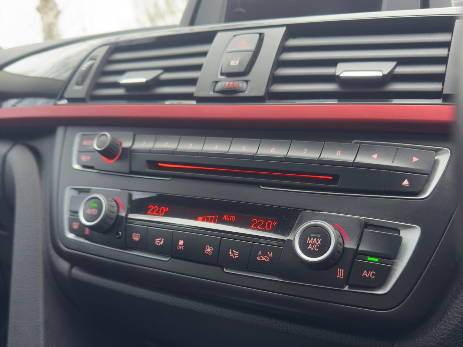 Used BMW 3 Series 2012 for sale - 77020943: Photo 38