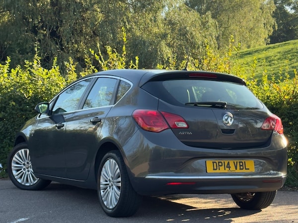 Used Vauxhall Astra 2014 for sale - 76188836: Photo 11