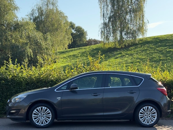 Used Vauxhall Astra 2014 for sale - 76188836: Photo 14