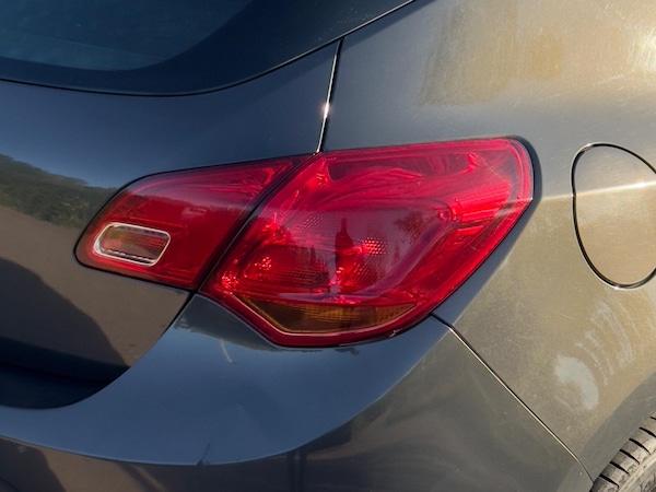 Used Vauxhall Astra 2014 for sale - 76188836: Photo 19