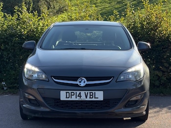 Used Vauxhall Astra 2014 for sale - 76188836: Photo 2