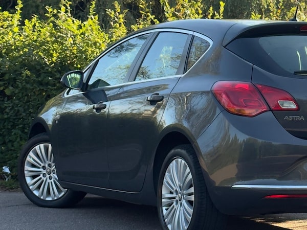 Used Vauxhall Astra 2014 for sale - 76188836: Photo 31