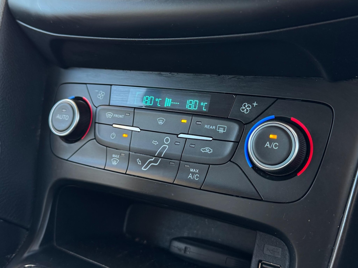 Used Ford Focus 2016 for sale - 76073075: Photo 24