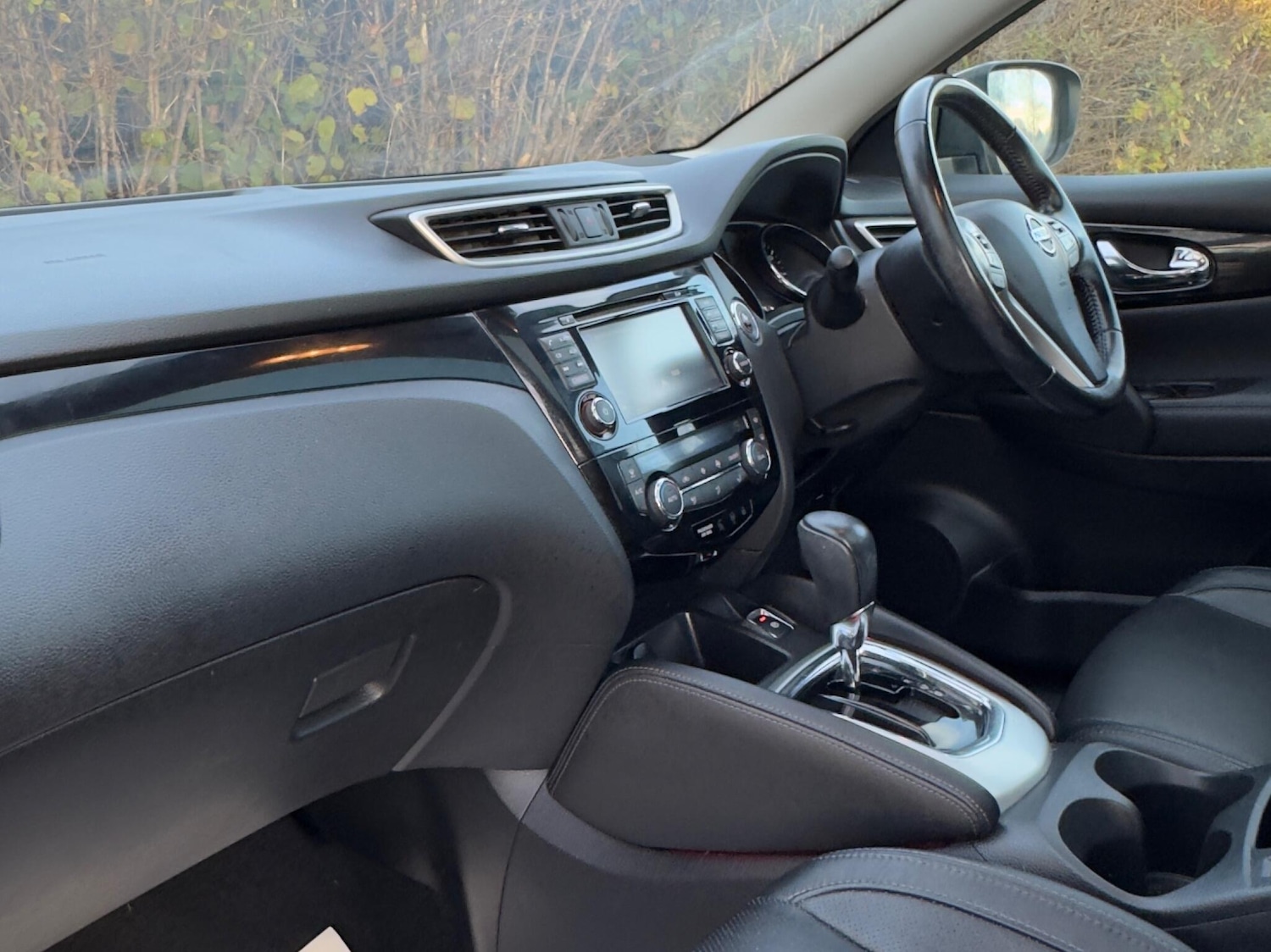 Used Nissan Qashqai 2017 for sale - 76714902: Photo 22