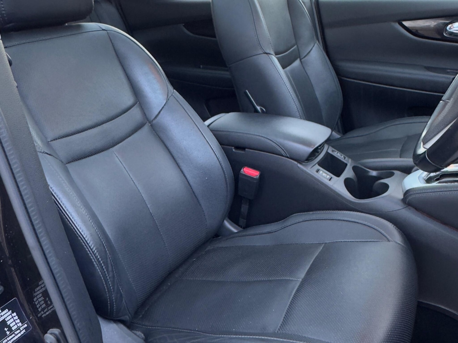 Used Nissan Qashqai 2017 for sale - 76714902: Photo 40