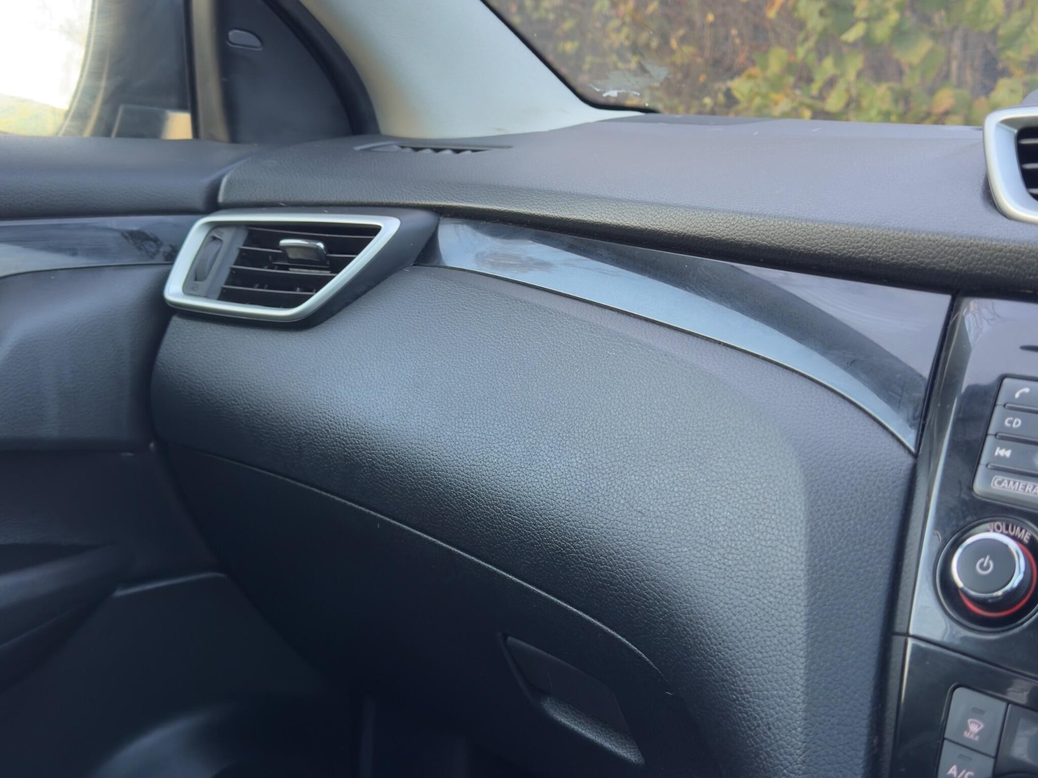 Used Nissan Qashqai 2017 for sale - 76714902: Photo 50