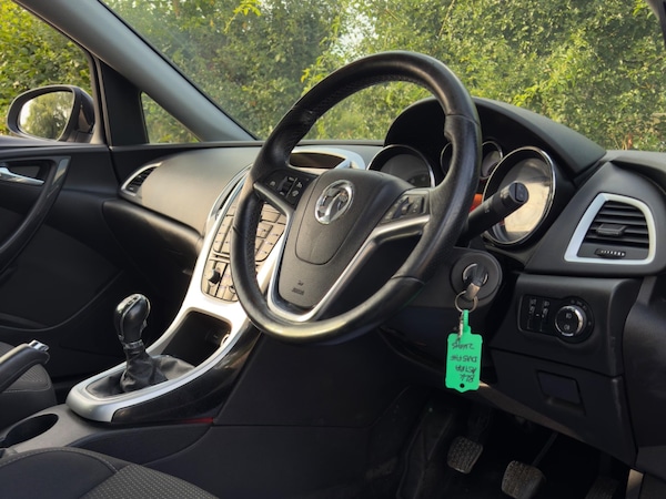 Used Vauxhall Astra 2015 for sale - 76021115: Photo 18