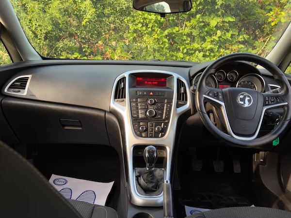 Used Vauxhall Astra 2015 for sale - 76021115: Photo 19