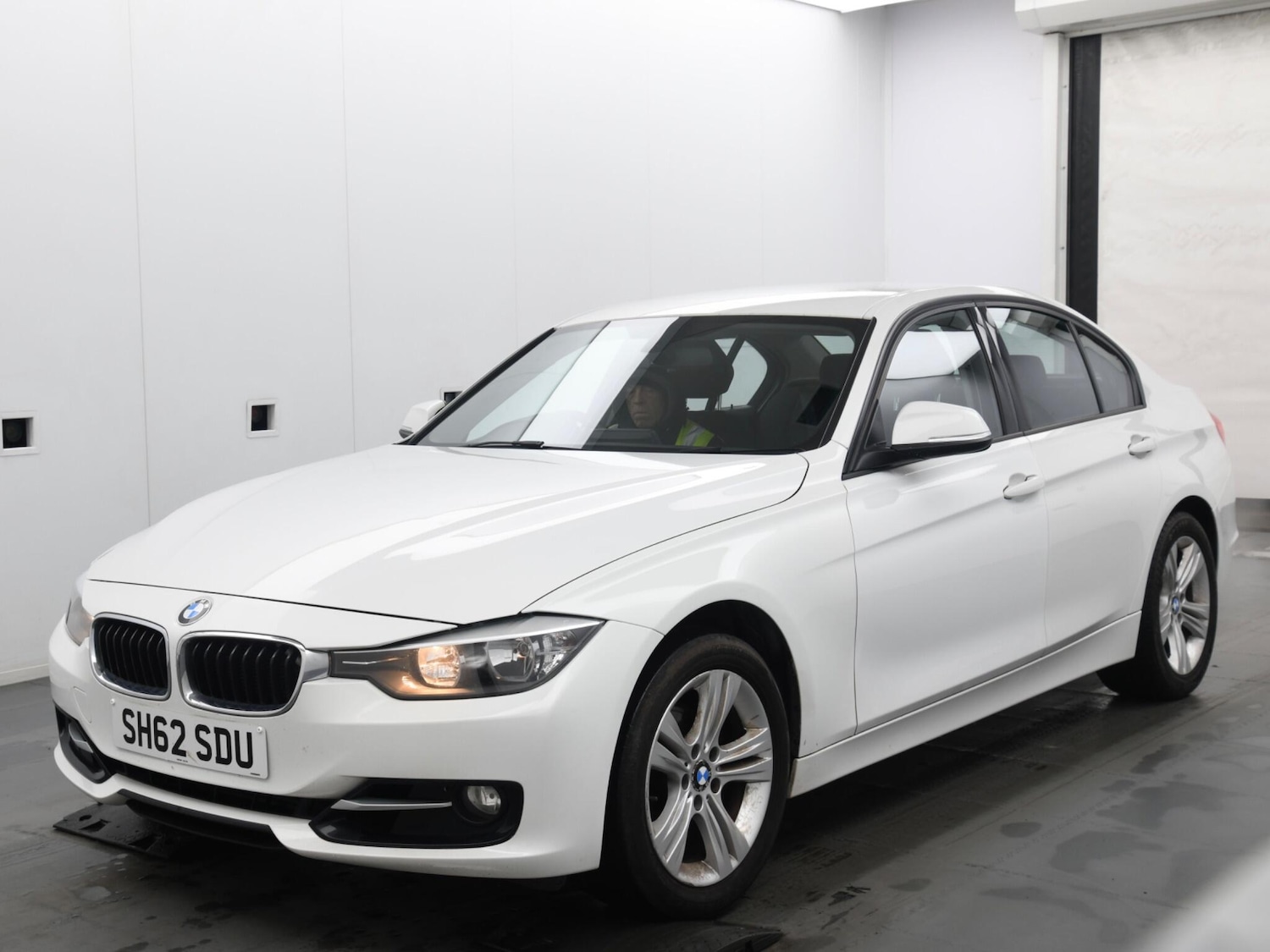 Used BMW 3 Series 2012 for sale - 77028911: Photo 3