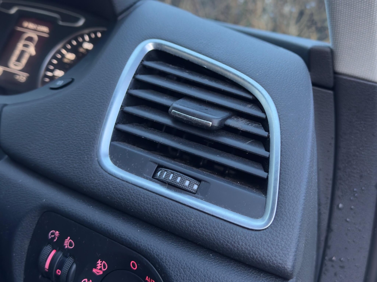 Used Audi Q3 2012 for sale - 77029319: Photo 31