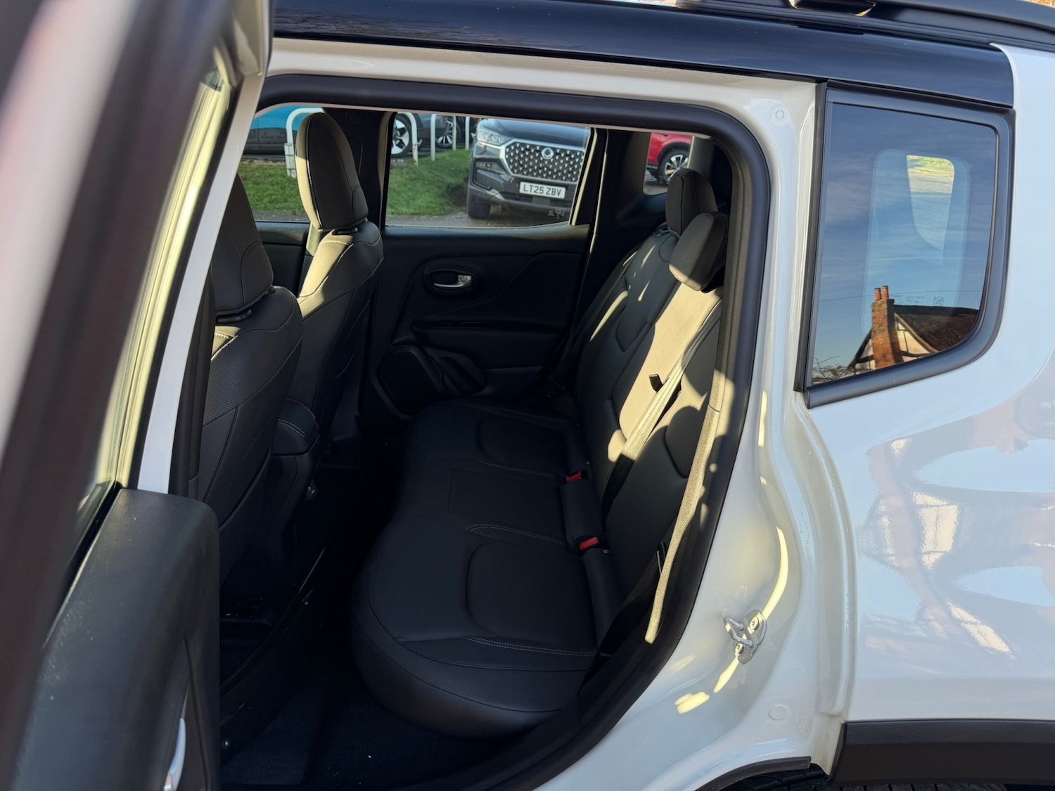 Used Jeep Renegade 2024 for sale - 76901404: Photo 17