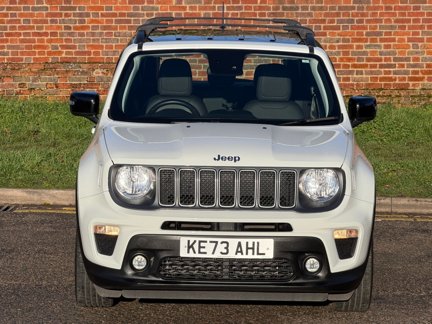 Used Jeep Renegade 2024 for sale - 76901404: Photo 2