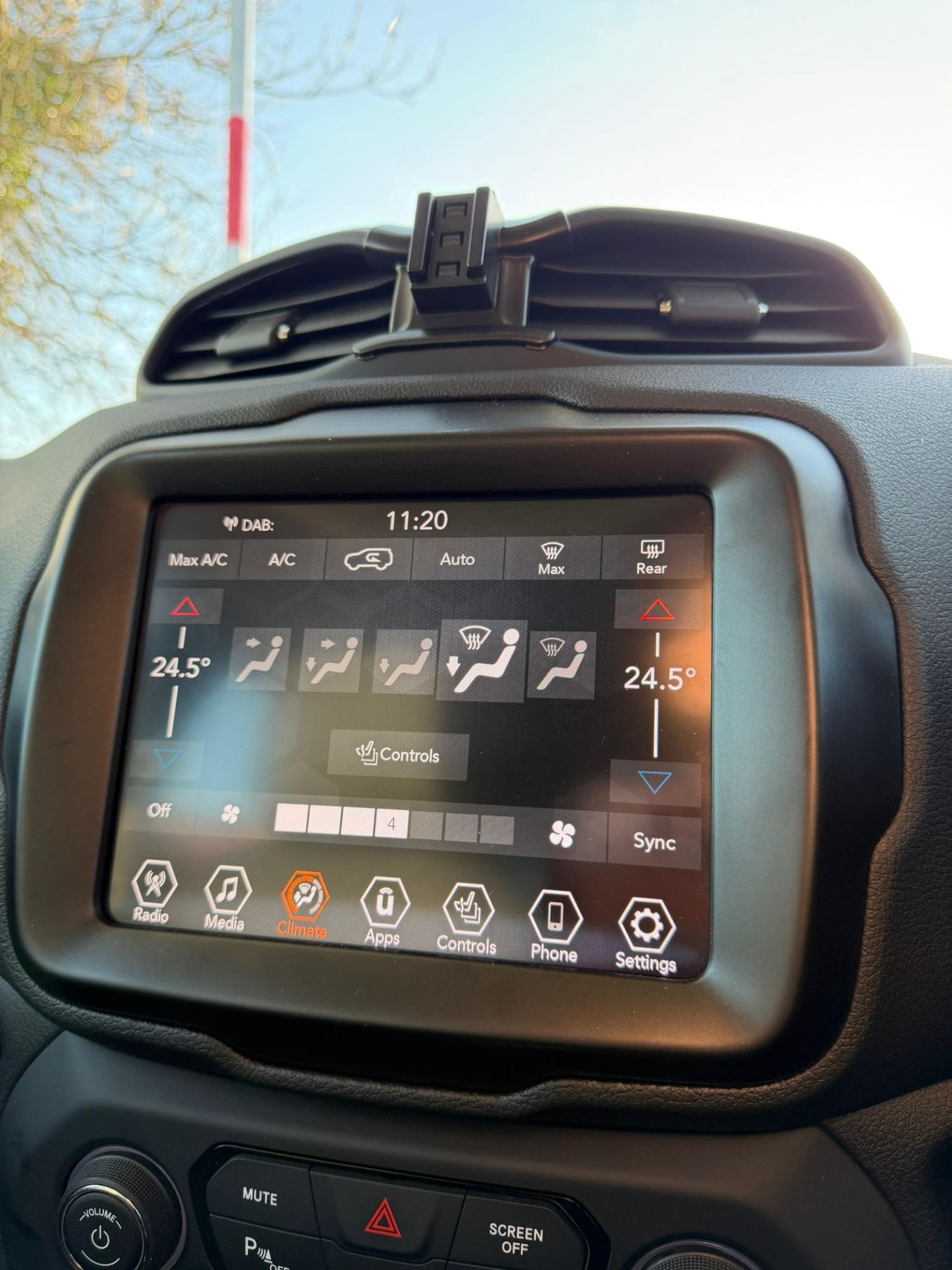 Used Jeep Renegade 2024 for sale - 76901404: Photo 21