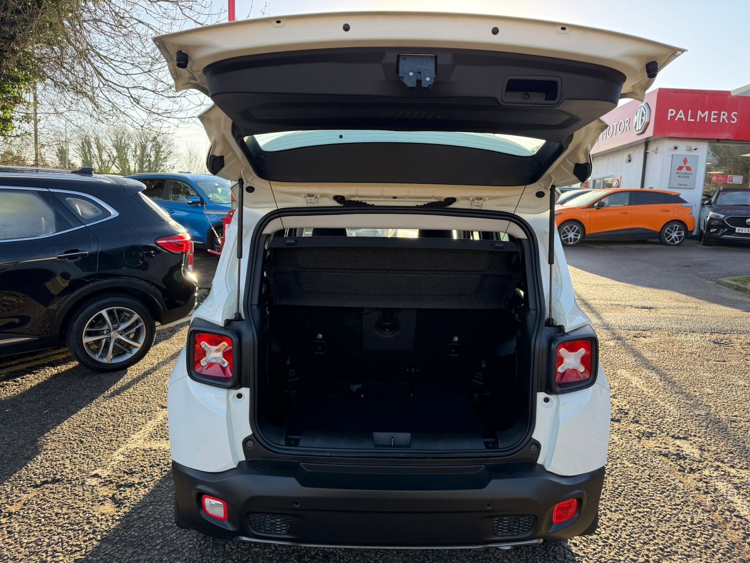 Used Jeep Renegade 2024 for sale - 76901404: Photo 9