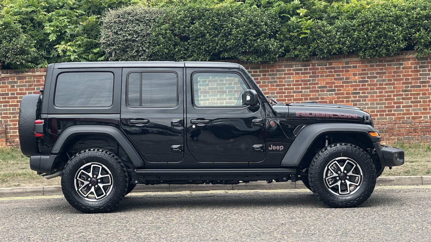 Used Jeep Wrangler 2025 for sale - 76869260: Photo 2