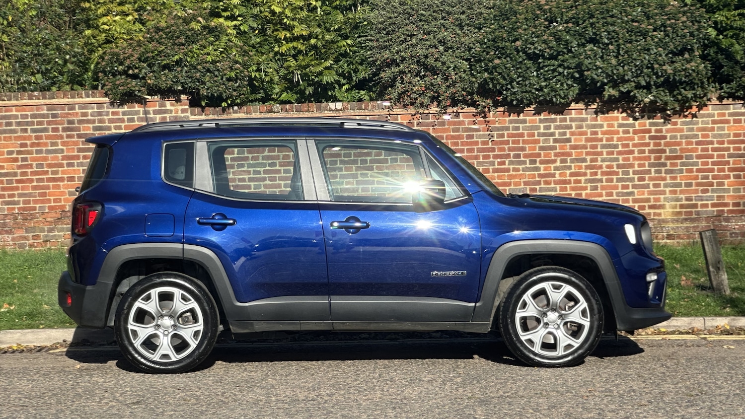 Used Jeep Renegade 2020 for sale - 76870203: Photo 2