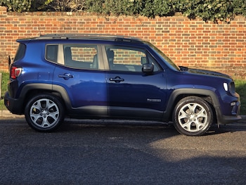 Used Jeep Renegade 2020 for sale - 76873046: Photo