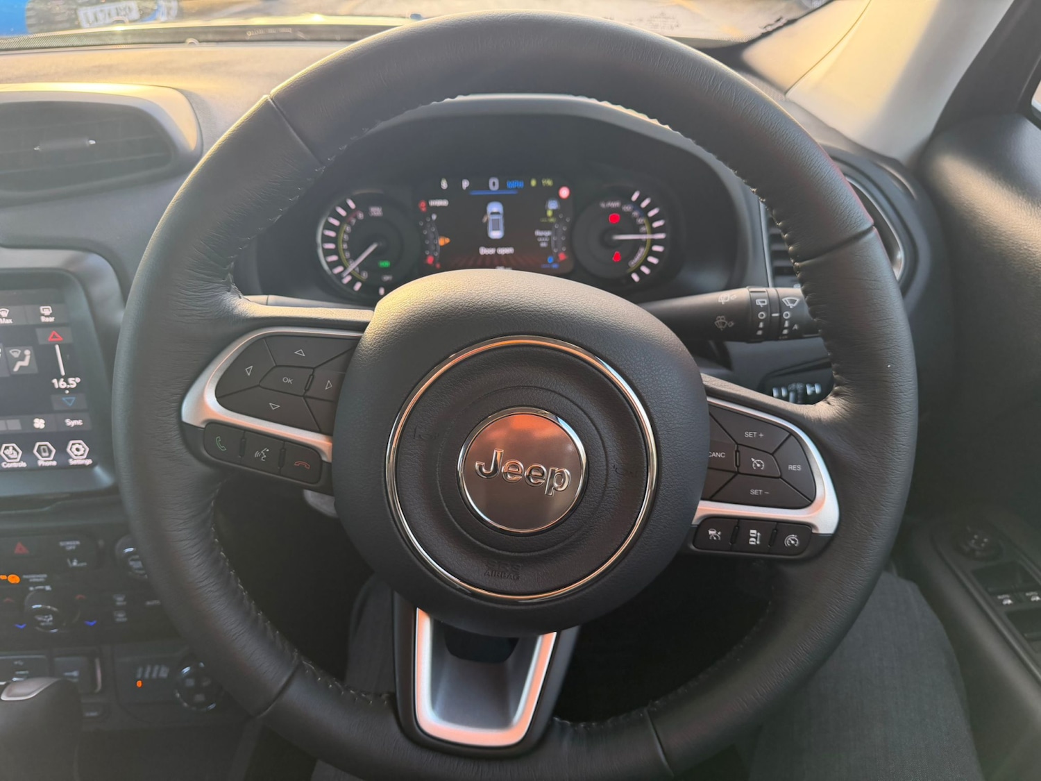 Used Jeep Renegade 2025 for sale - 76871493: Photo 18