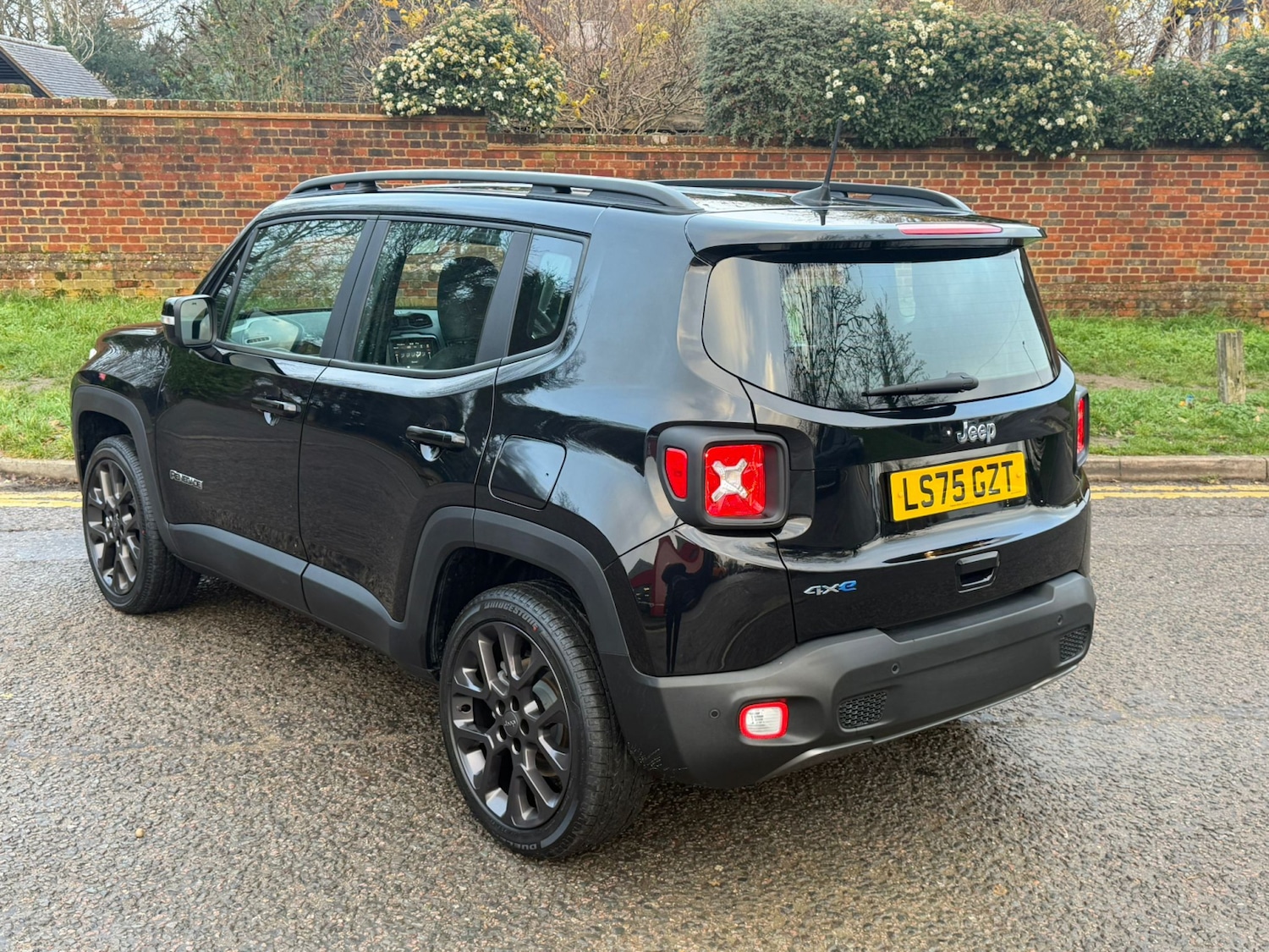 Used Jeep Renegade 2025 for sale - 76871493: Photo 4