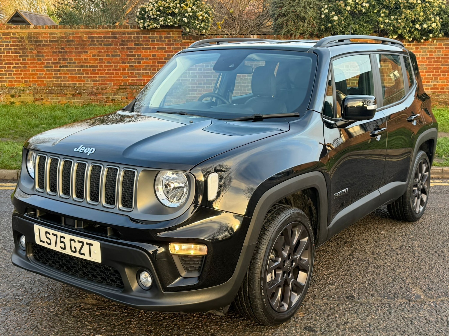 Used Jeep Renegade 2025 for sale - 76871493: Photo 9