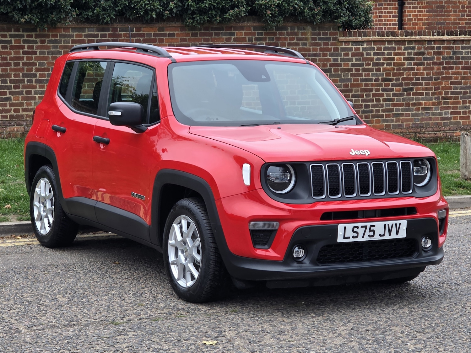Used Jeep Renegade 2025 for sale - 76146004: Photo 1