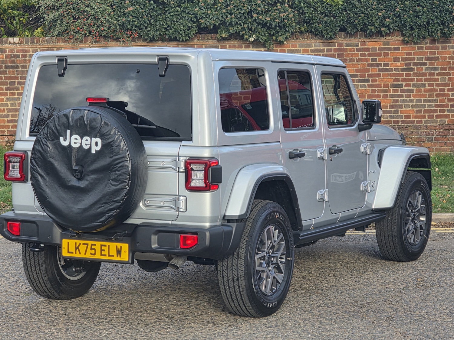 Used Jeep Wrangler 2025 for sale - 76479649: Photo 3