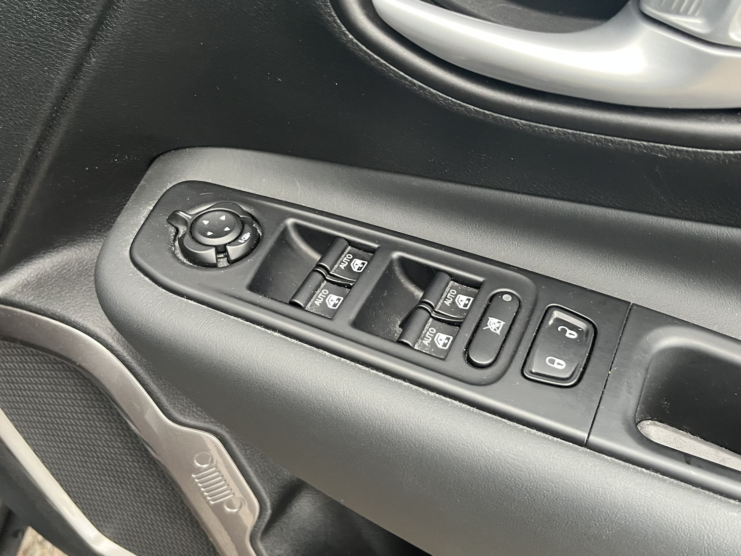 Used Jeep Renegade 2023 for sale - 76873557: Photo 18