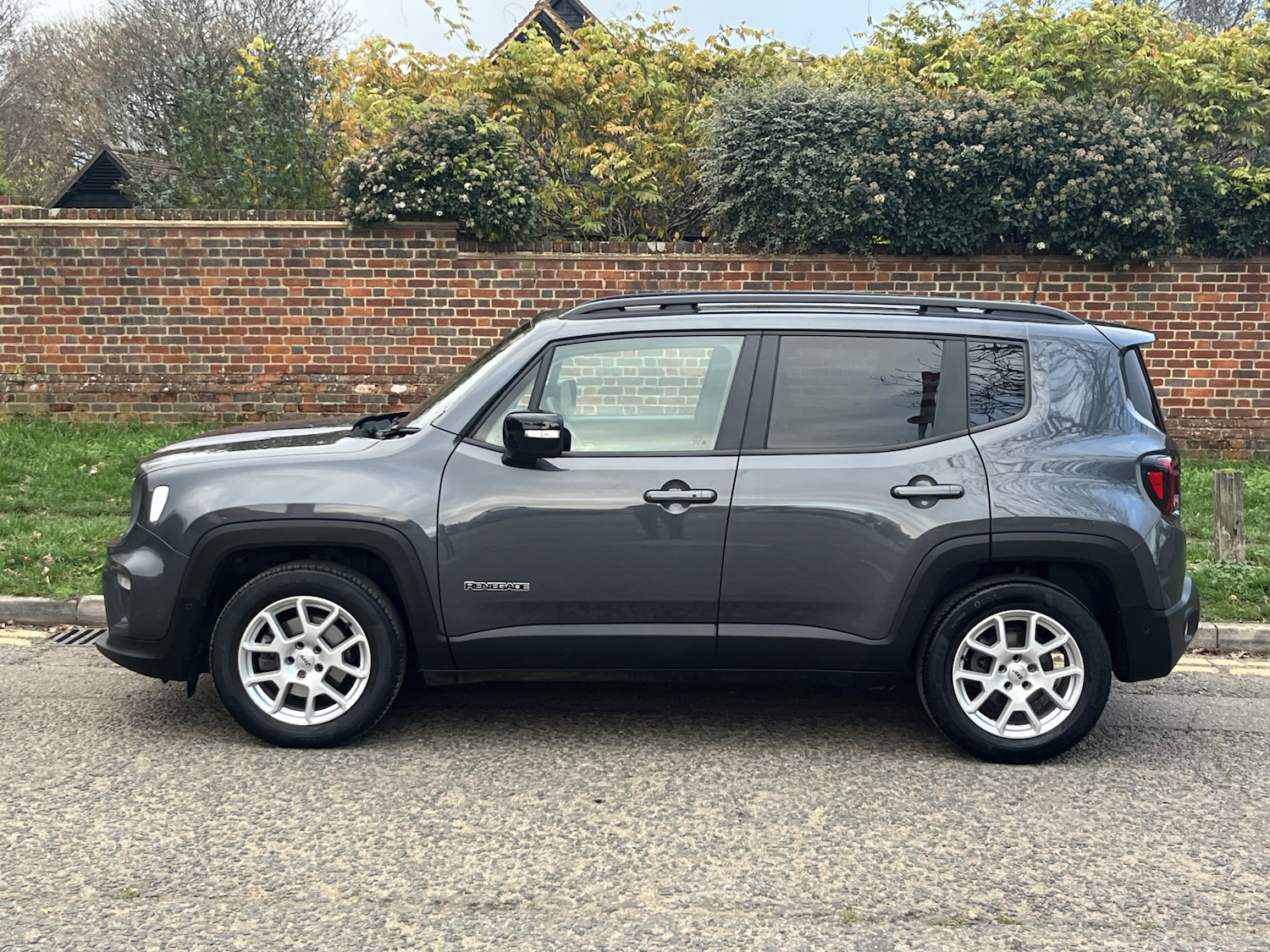 Used Jeep Renegade 2023 for sale - 76873557: Photo 5