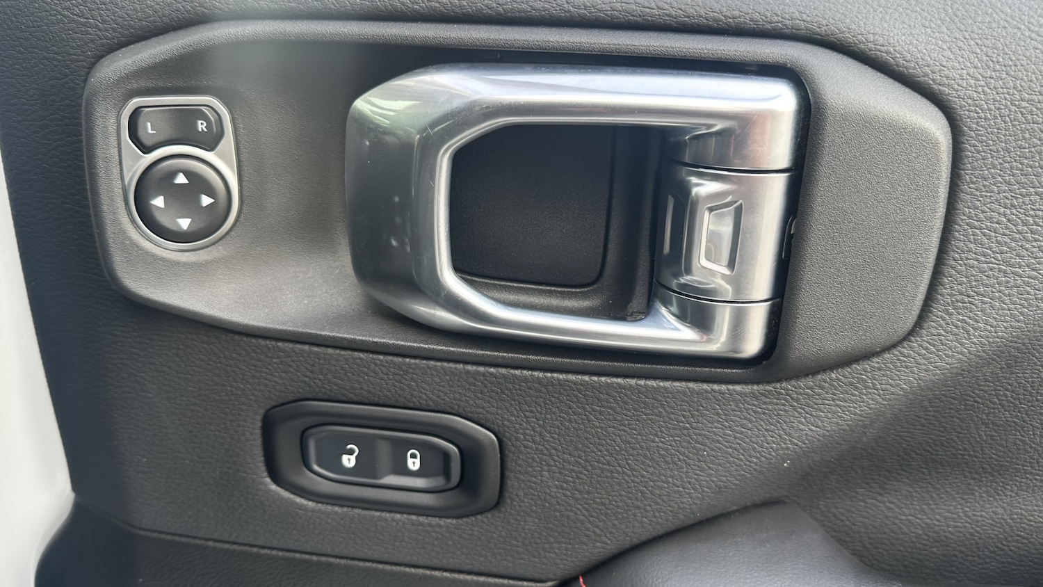 Used Jeep Wrangler 2024 for sale - 76872371: Photo 23