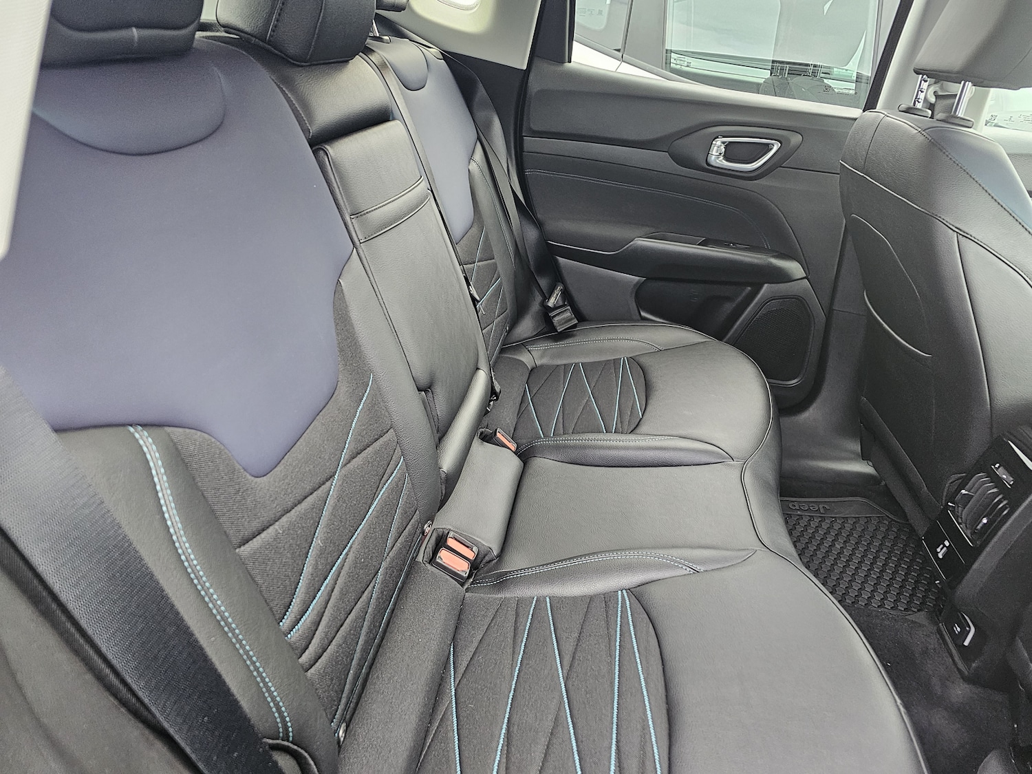 Used Jeep Compass 2023 for sale - 76868572: Photo 11