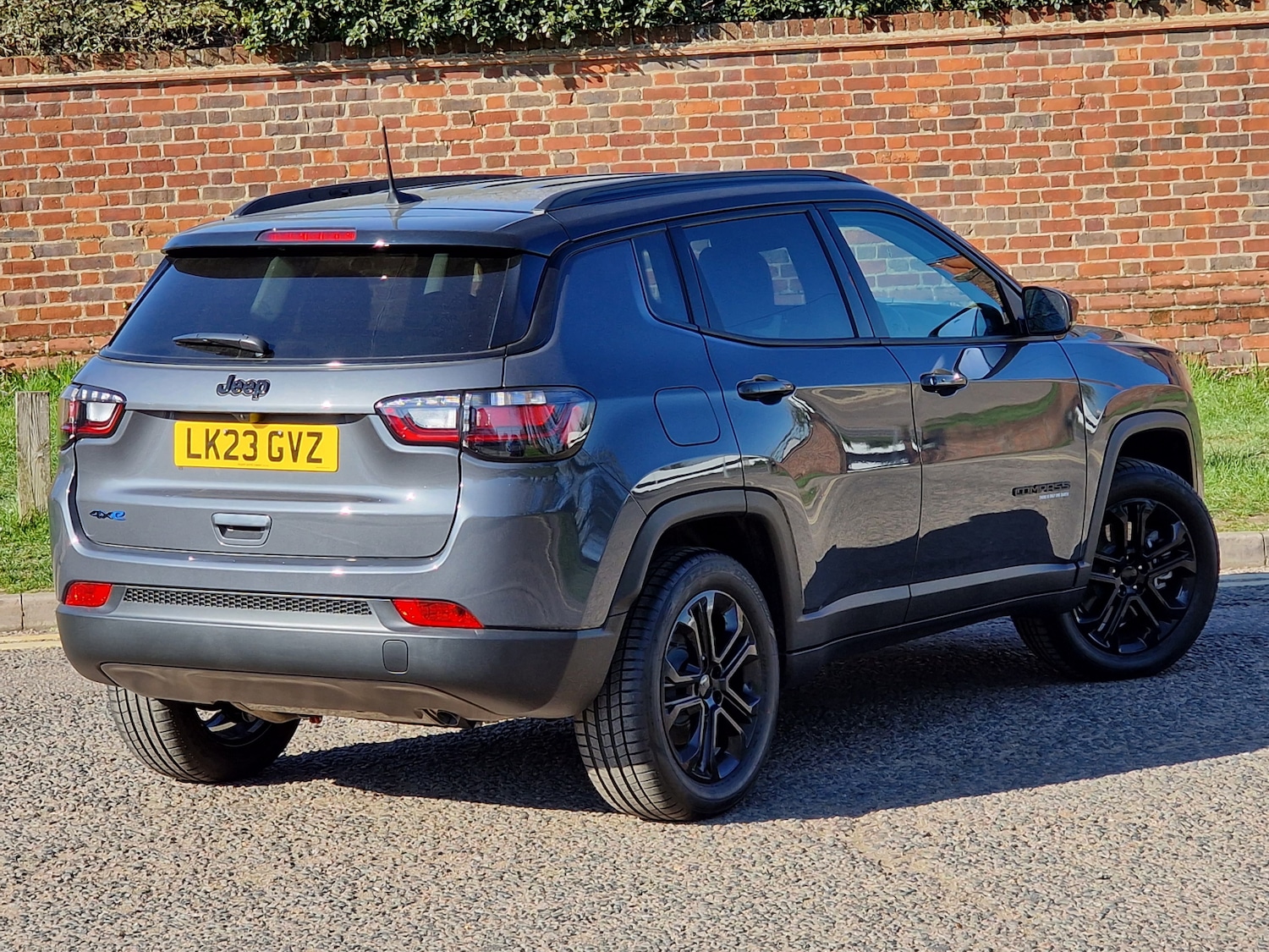 Used Jeep Compass 2023 for sale - 76868572: Photo 2