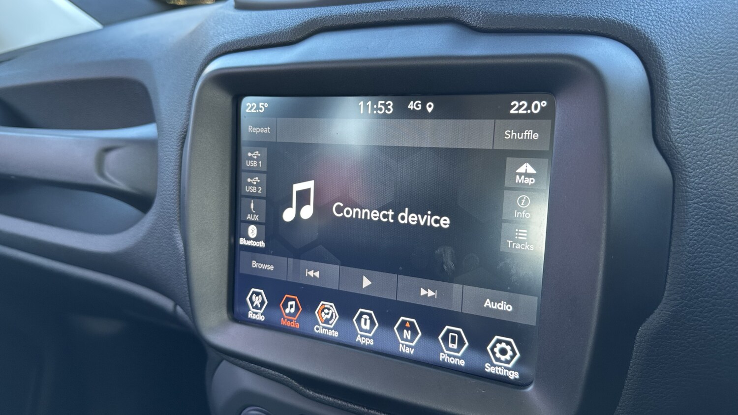 Used Jeep Renegade 2020 for sale - 76321942: Photo 21