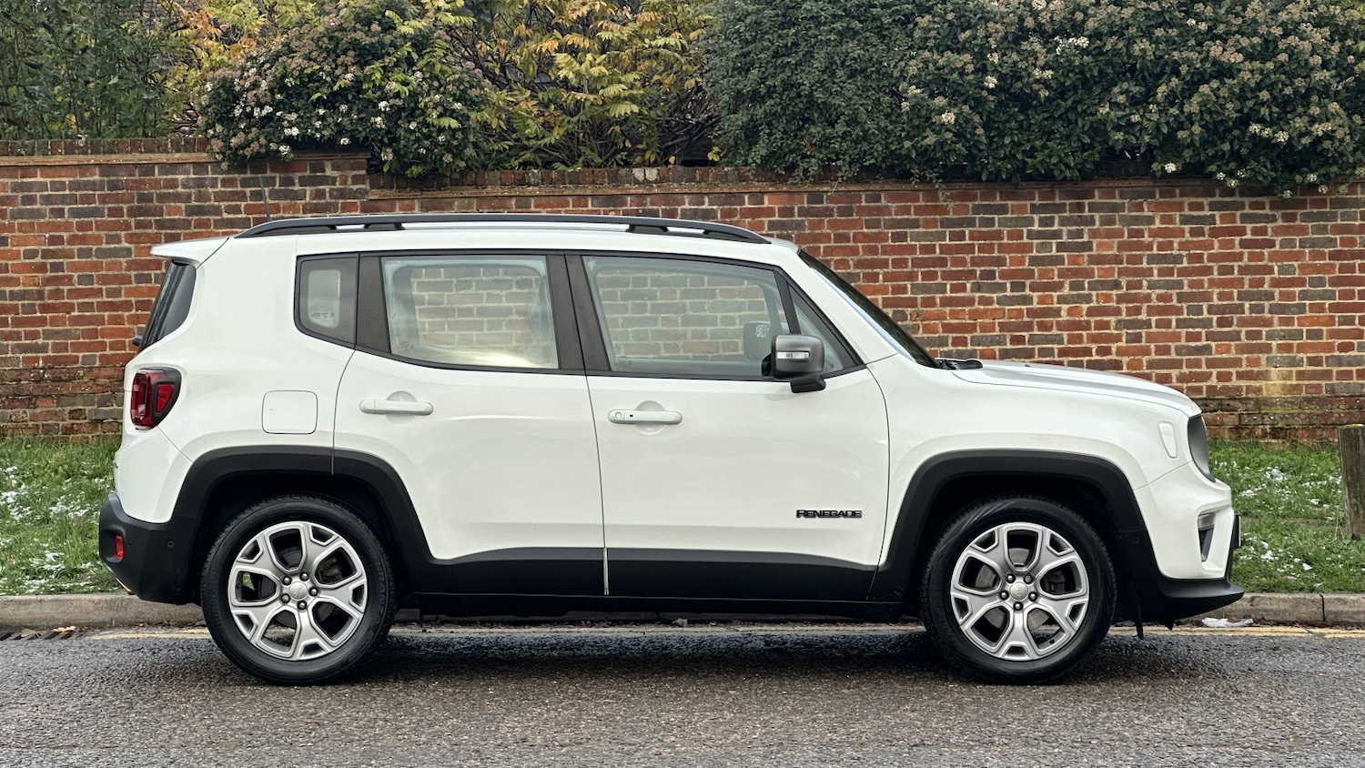 Used Jeep Renegade 2019 for sale - 76873977: Photo 2