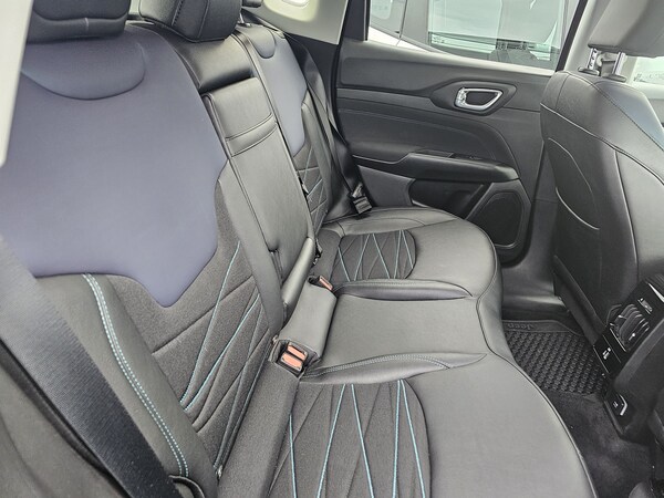 Used Jeep Compass 2023 for sale - 69792128: Photo 11