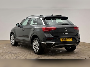 Used Volkswagen T-Roc 2021 for sale - 78876457: Photo