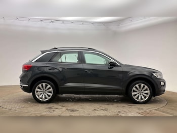 Used Volkswagen T-Roc 2021 for sale - 78876457: Photo
