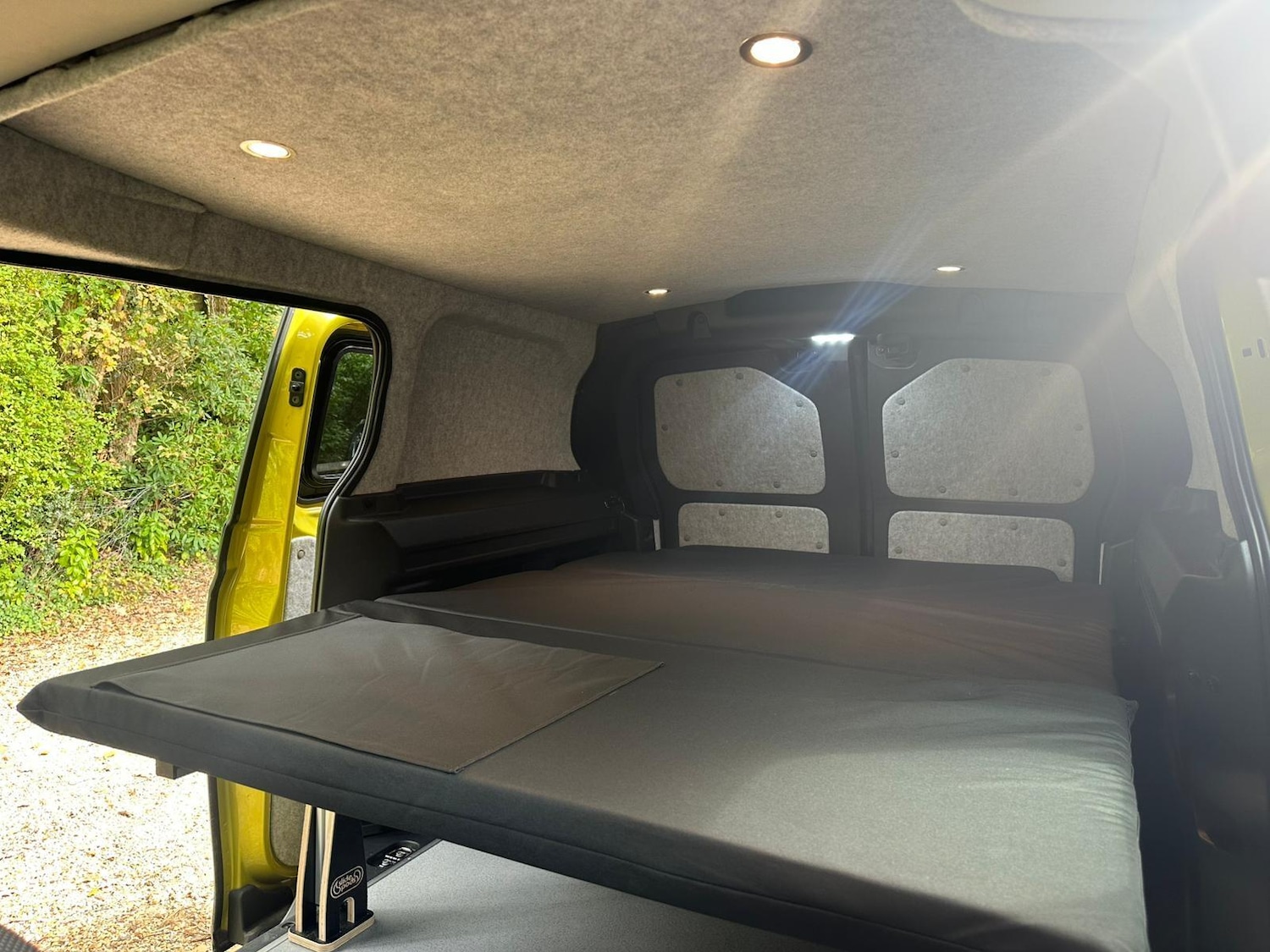 Used Volkswagen ID.Buzz 2023 for sale - 76778115: Photo 45