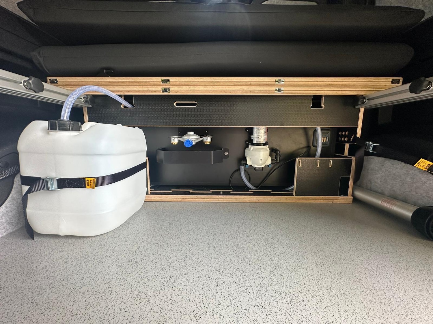 Used Volkswagen ID.Buzz 2023 for sale - 76778115: Photo 55