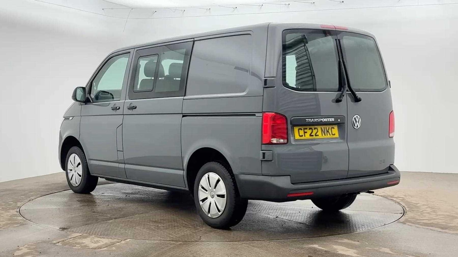 Used Volkswagen Transporter 2022 for sale - 77768966: Photo 2