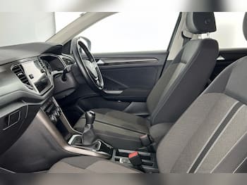 Used Volkswagen T-Roc 2019 for sale - 79656464: Photo