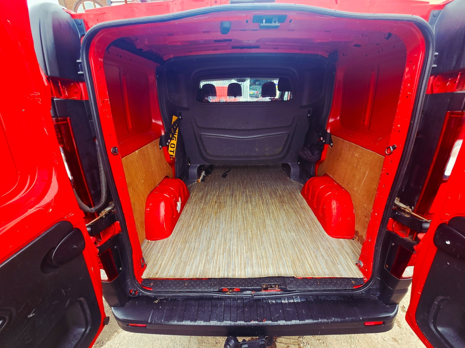 Used Vauxhall Vivaro 2015 for sale - 78202561: Photo 5