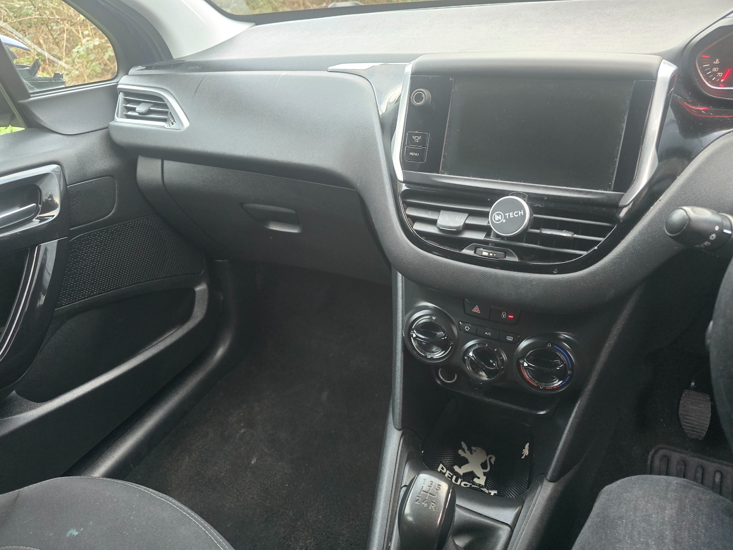 Used Peugeot 208 2013 for sale - 77672141: Photo 14