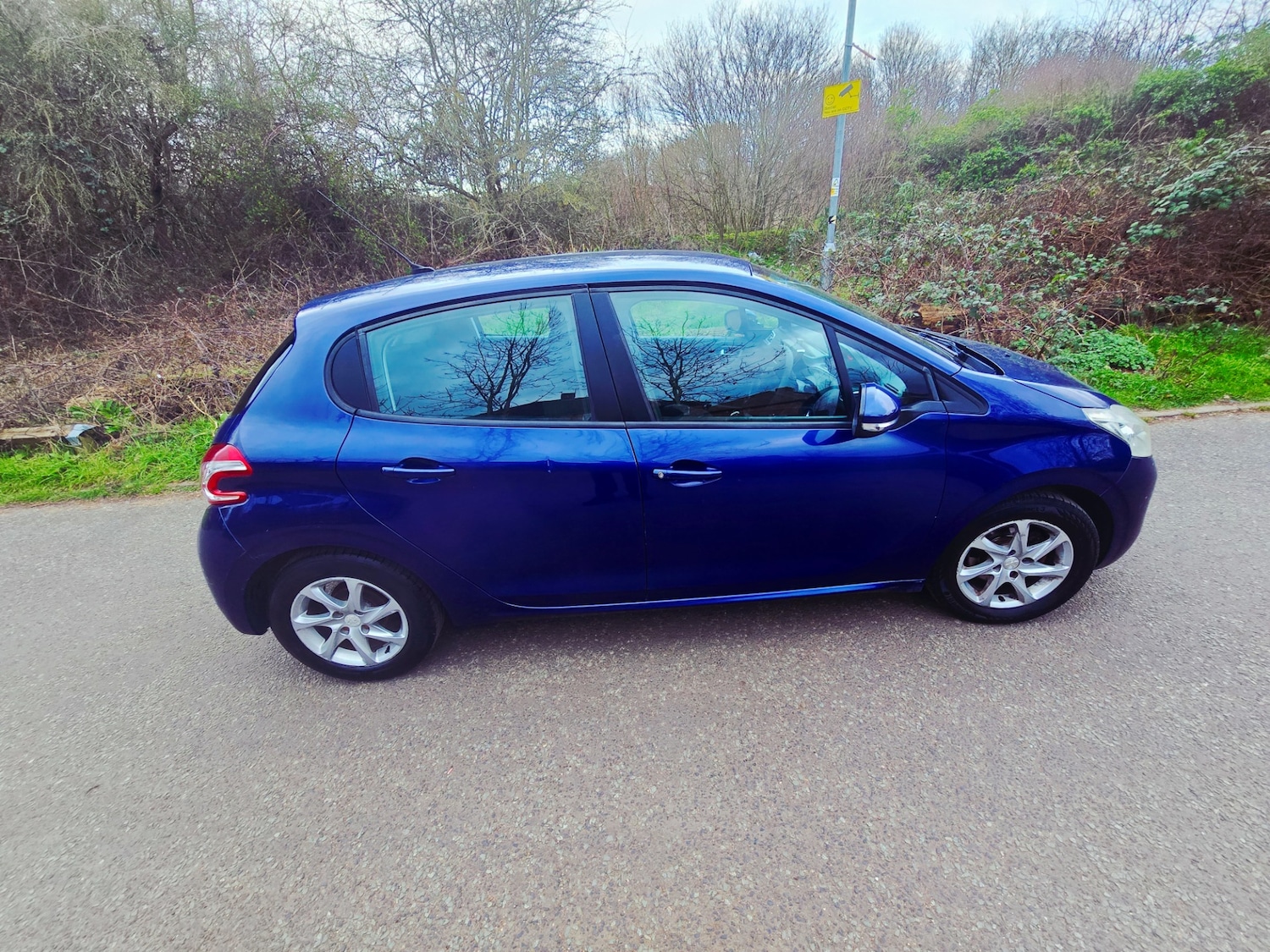 Used Peugeot 208 2013 for sale - 77672141: Photo 7